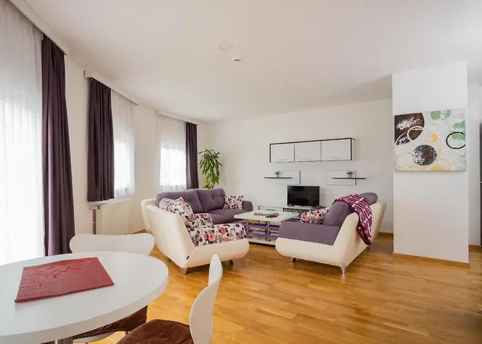 Kasmir * 布戈伊诺